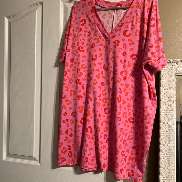 Size medium Shop the Mint leopard print dress - Picture 2 of 4